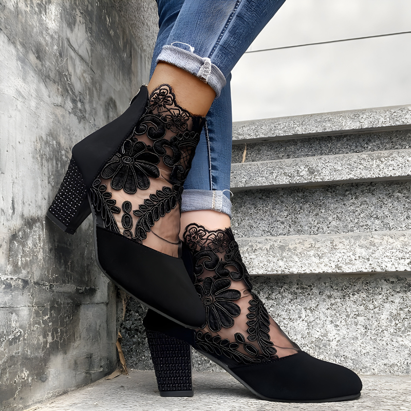 Lynora | Cushioned Heels