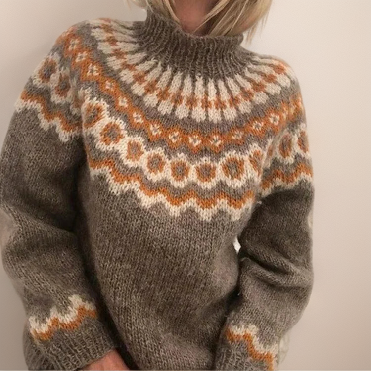 Clara | Turtleneck